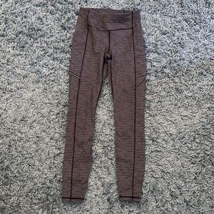 NWOT WOMENS LULULEMON LEGGINGS SIZE 6